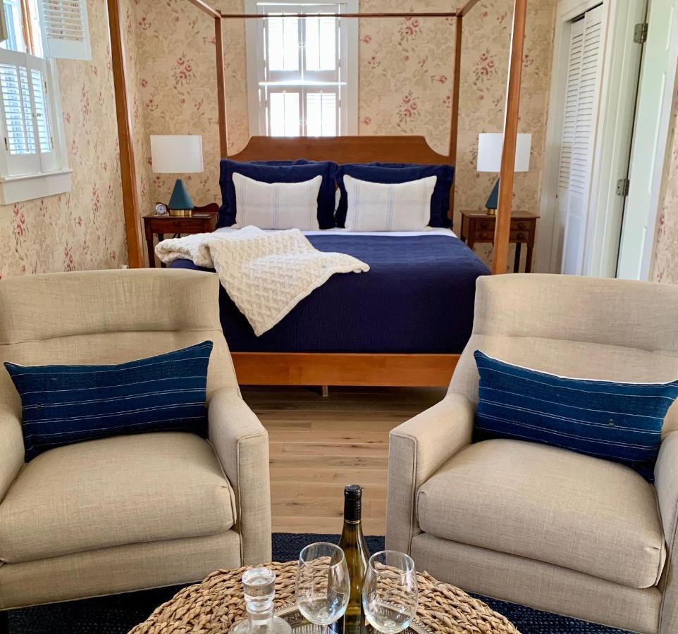 Bed and Breakfast Ashley Manor Барнстейбл Экстерьер фото